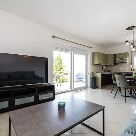 Helena Appartement *