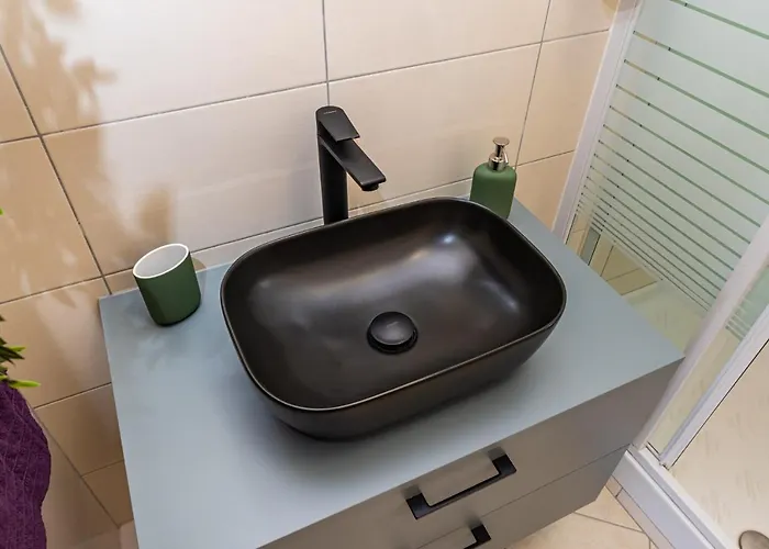 Helena Apartman