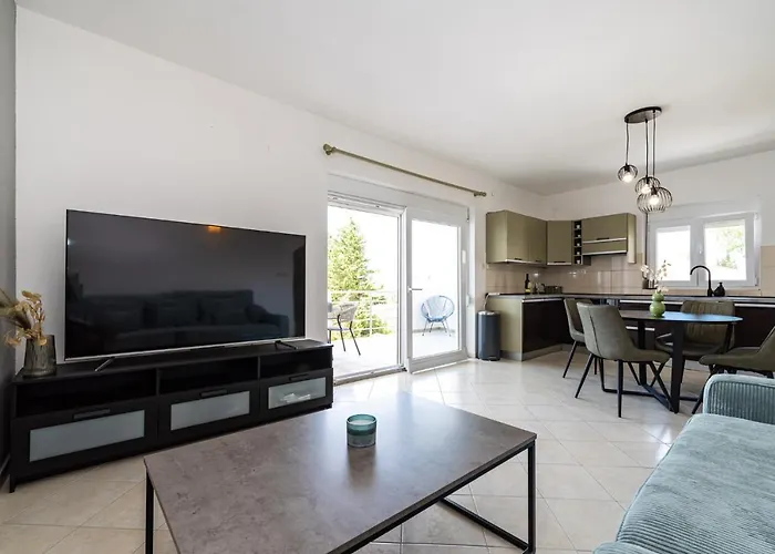 Helena Apartamento *